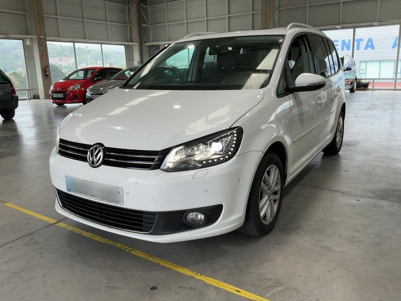 Volkswagen Touran 2.0 TDI Advance 2014