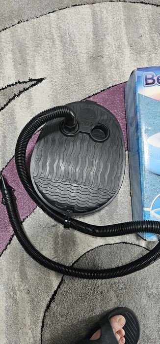 Piscina gonflabila cu pompa