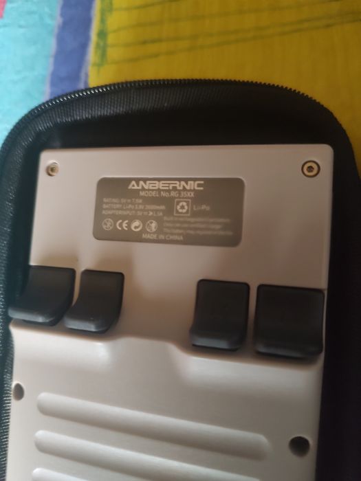 Anbernic rg35xx  ca nou