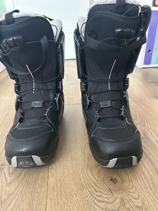 Salomon solace snowboard shoes
