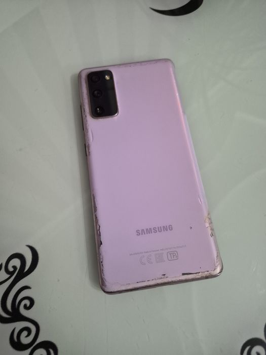 Samsung S20 FE 128 гб срочно
