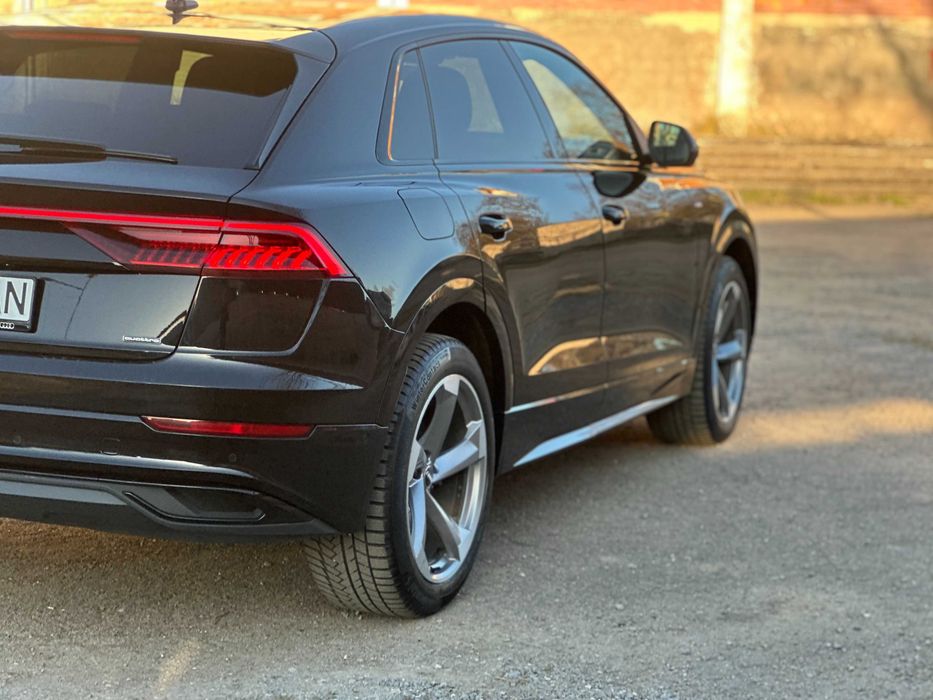 AUDI Q8 2020 — imagine 13