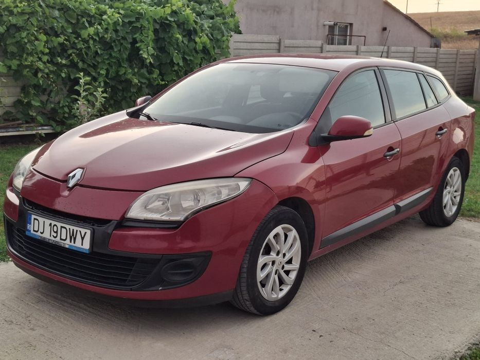 RENAULT Megane 2013