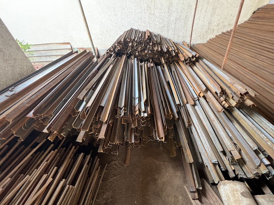 Угольник 5/5 толшина 4 мм