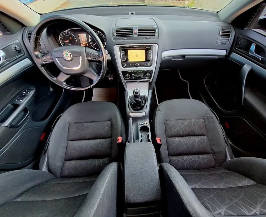SKODA Octavia 2013 — imagine 3