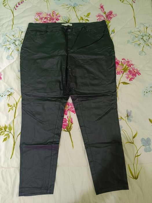 Дънки и панталони