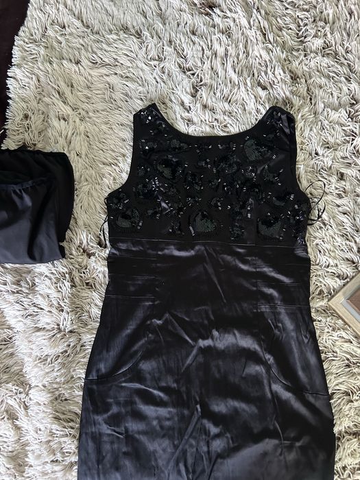 Продаю платья б/y носила 1 раз