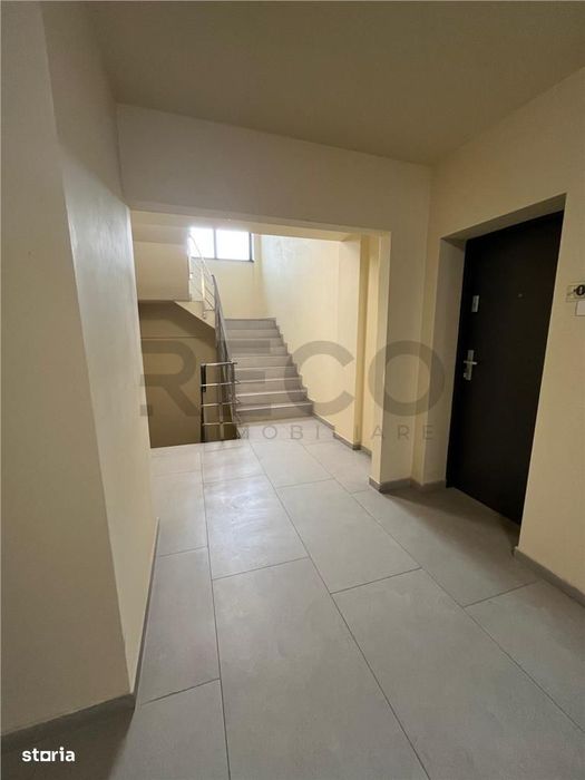 RECO Apartament cu 3 camere, ultracentral, NOU, parter — fotografia 3