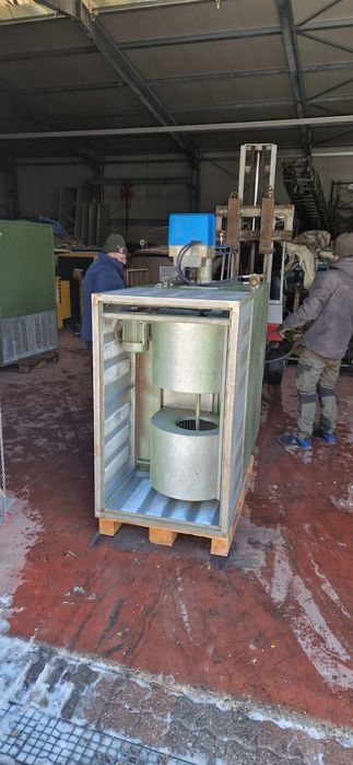 Generator aer cald pe ulei uzat ars soba ulei