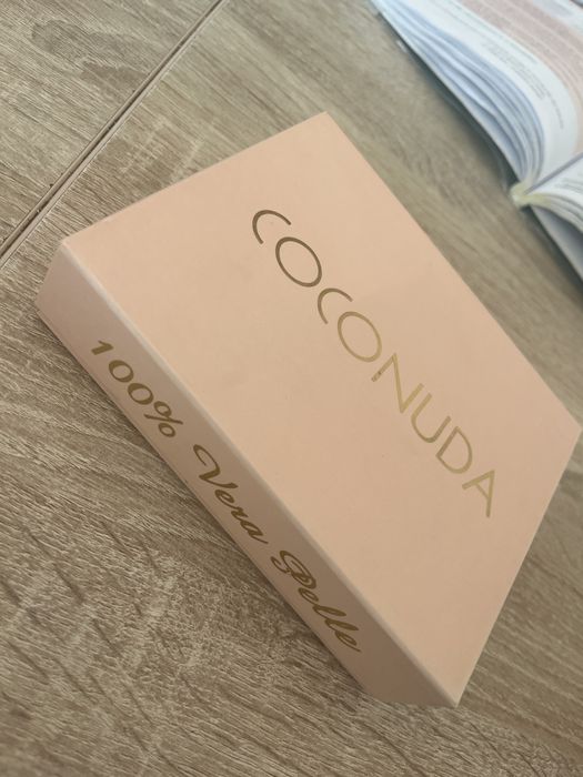 Portofel roșu pentru damă