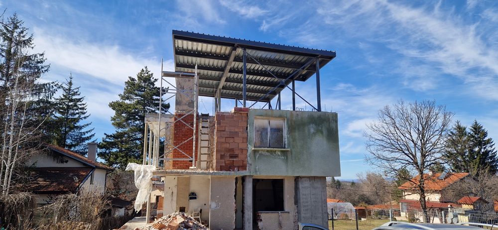 Метални конструкции - халета,навеси,зърнобази и др.