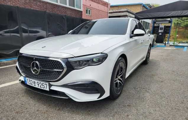 Mercedes-Benz E300 4matic