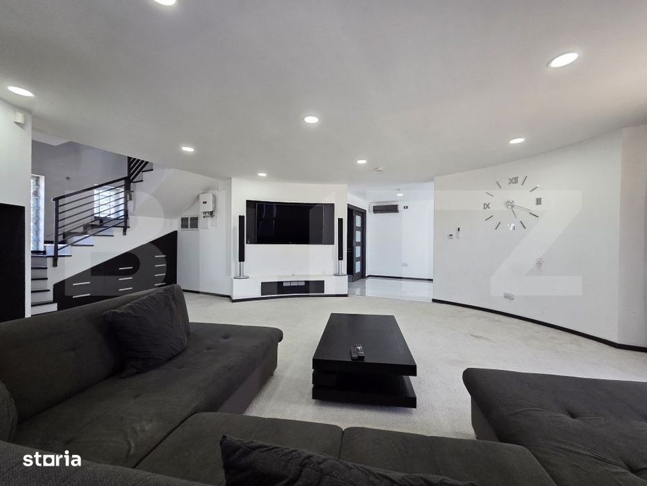 Reprezentativitate, Tehnologie si Costuri Zero: Sediu Vila  in Exclusi