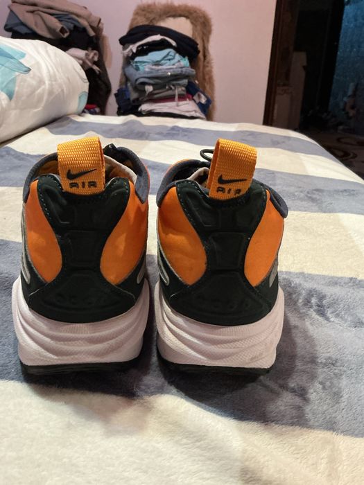 Adidasi nike air max sndr ,culoare canyon gold , marimea 40,5