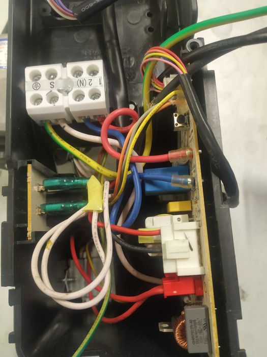 Midea резервни части