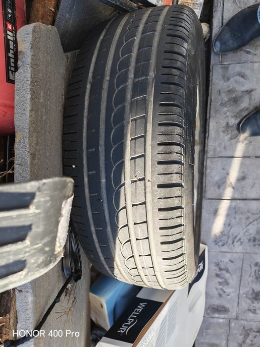 Vând cauciucuri 235 60 18 folosite 100 lei buc.