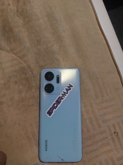 Продам телефон Honor x7a