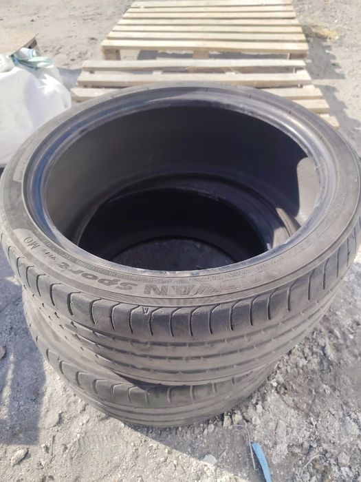 Продам резину 255/35 r19 96Y Yokohama