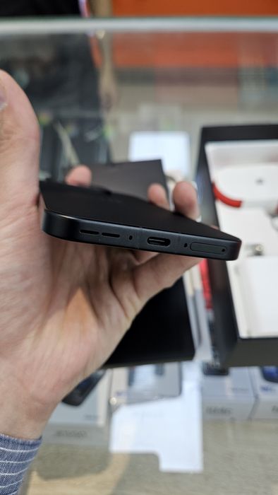 OnePlus 15 16/512 Black Global American version