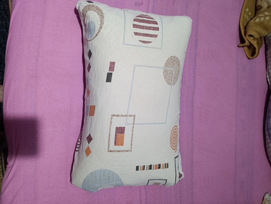 Продаю подушки б/у