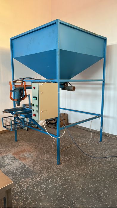 Utilaje dozare , utilaje ambalare ,cereale, ingrasamant, fainoase