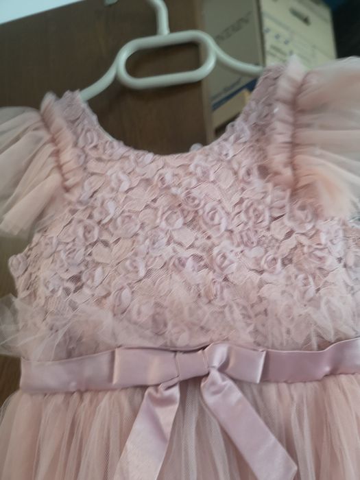 Rochie roz  tulle marime 120