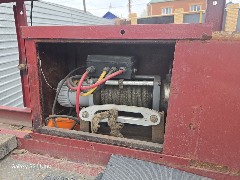 Эвакуатор платформа.