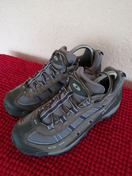 Adidași Salomon nr 39 piele unisex