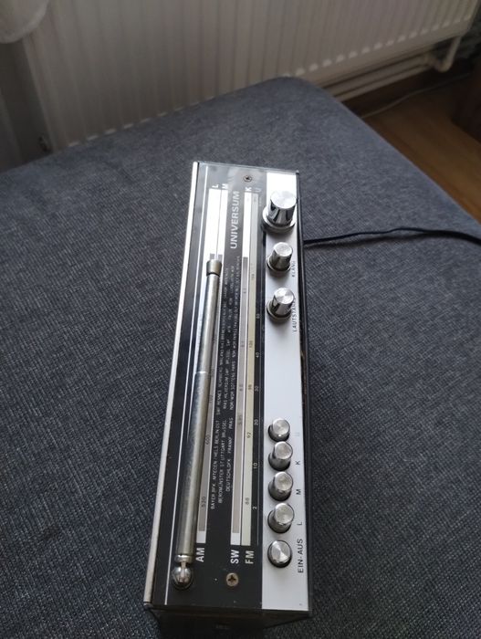 Radio Universum, FM, AM