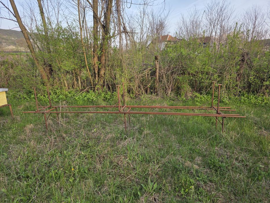 Vând stupi si rampe  in stare buna