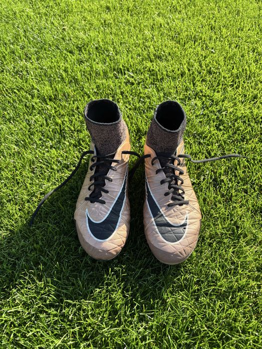 Бутонки Nike Hypervenom 42 номер