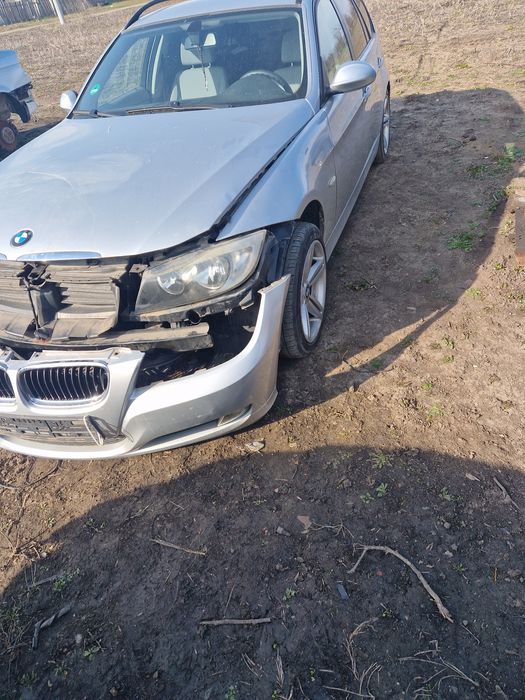 Dezmembrez bmw e90 e91 e92 320d