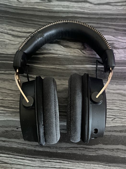 Наушник hyperx alpha