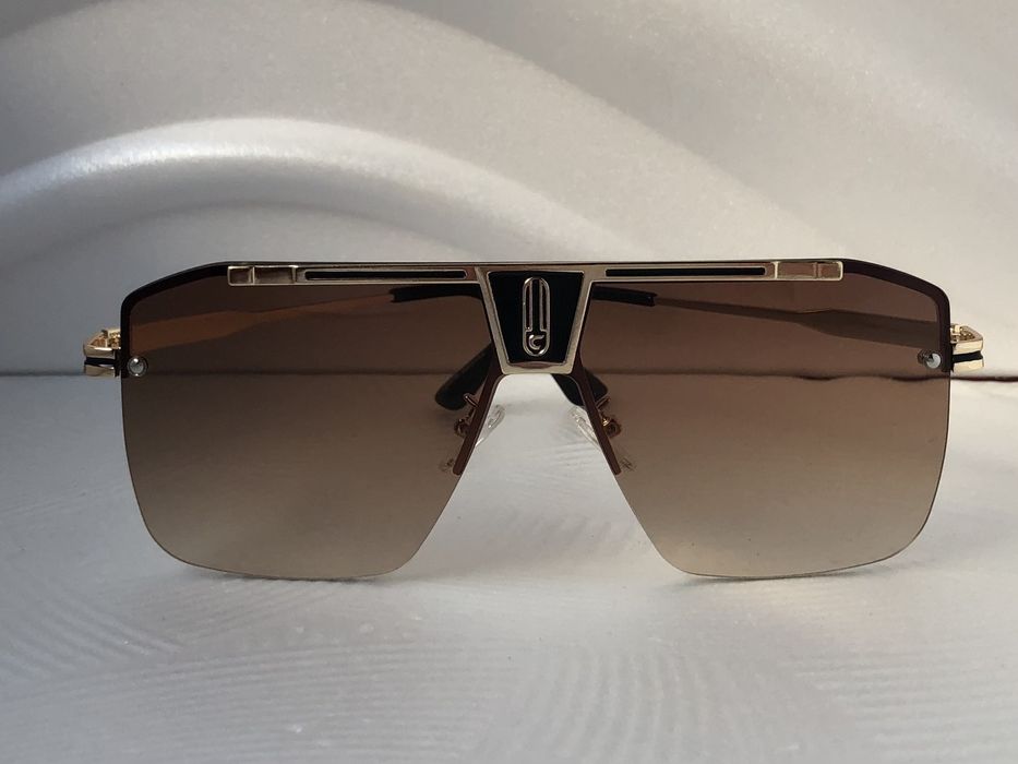 Модерни и стилни мъжки слънчеви очила