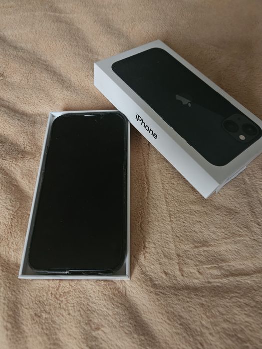 Телефон Apple Iphone 13