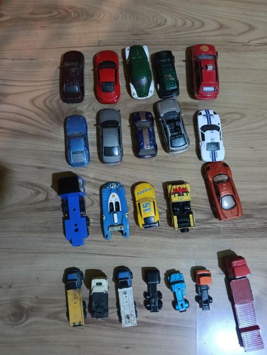 Colecție mașinuțe de fier/250 bucăți
