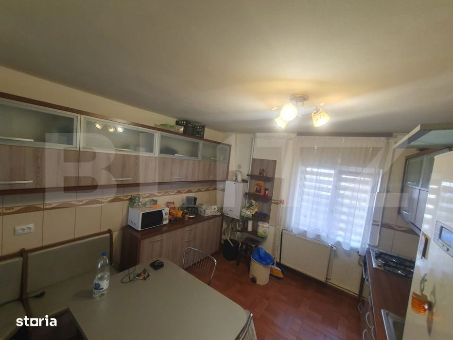 Apartamant decomandat, 4 camere, 90 mp, semicentral