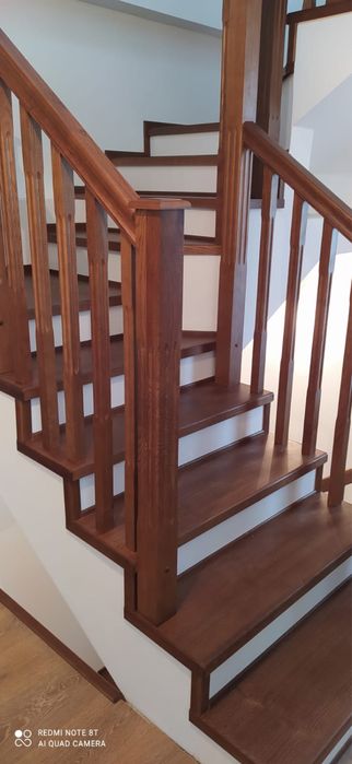 Trepte si scari din lemn masiv