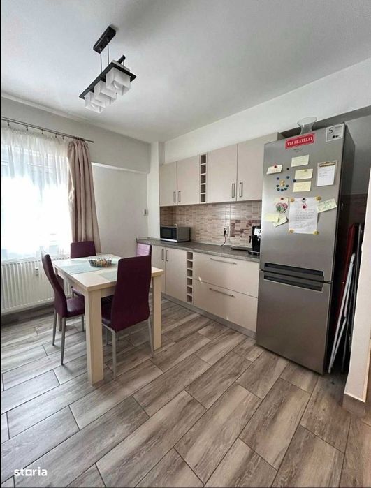 Apartament de lux cu 3 camere și 2 băi, la etajul 1