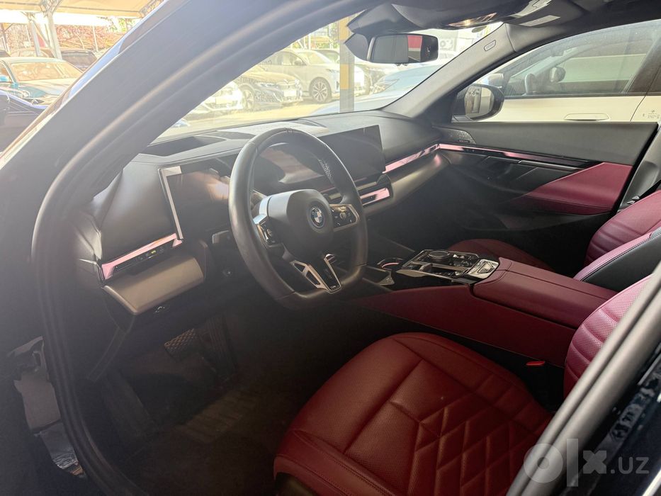 BMW i5 40L M Paket 2025 yil