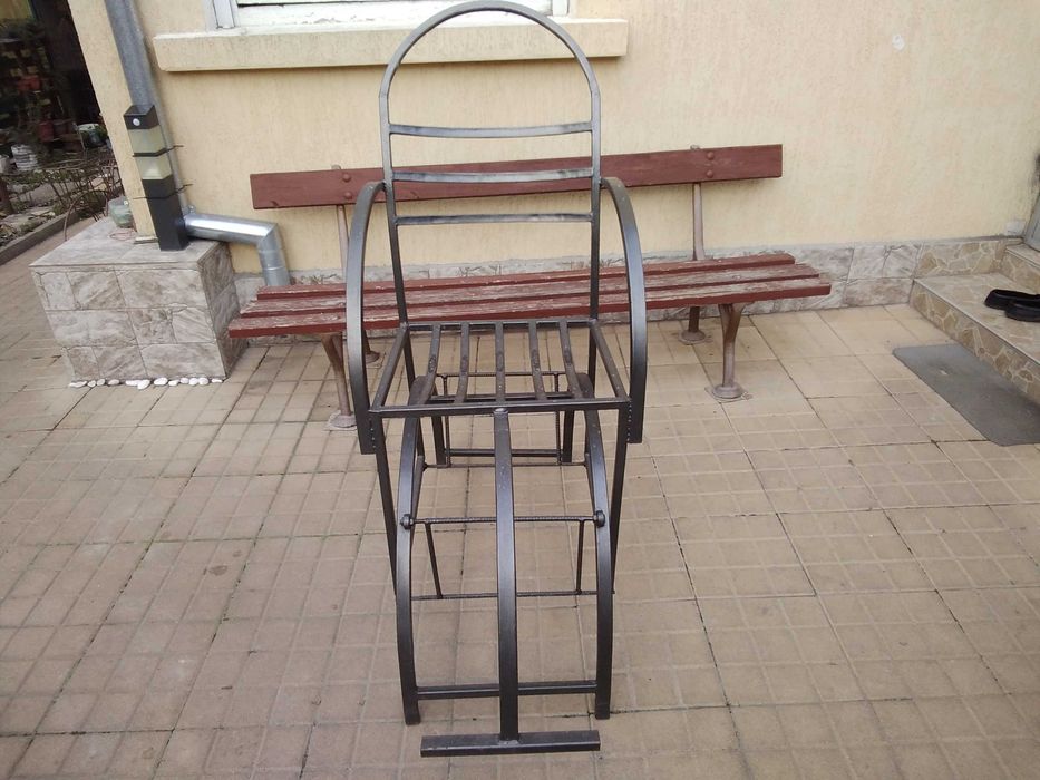 Цветарник  виенско колело и люлеещ се стол