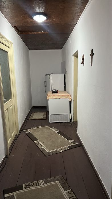 Casă de vânzare – 3 dormitoare, teren 1200 mp – Gherghița, Prahova