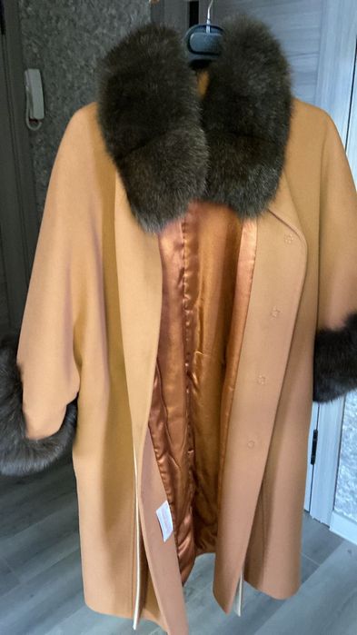 Продам пальто, б/у