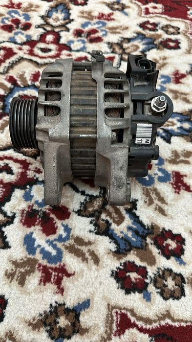 Продаю генератор хундай