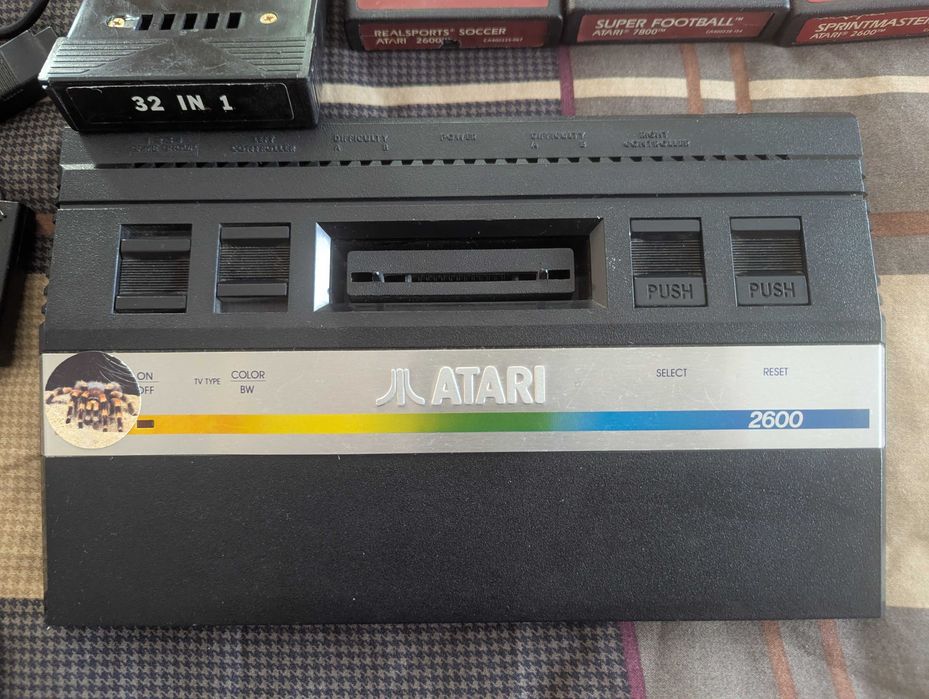 Atari 2600 Junior комплект