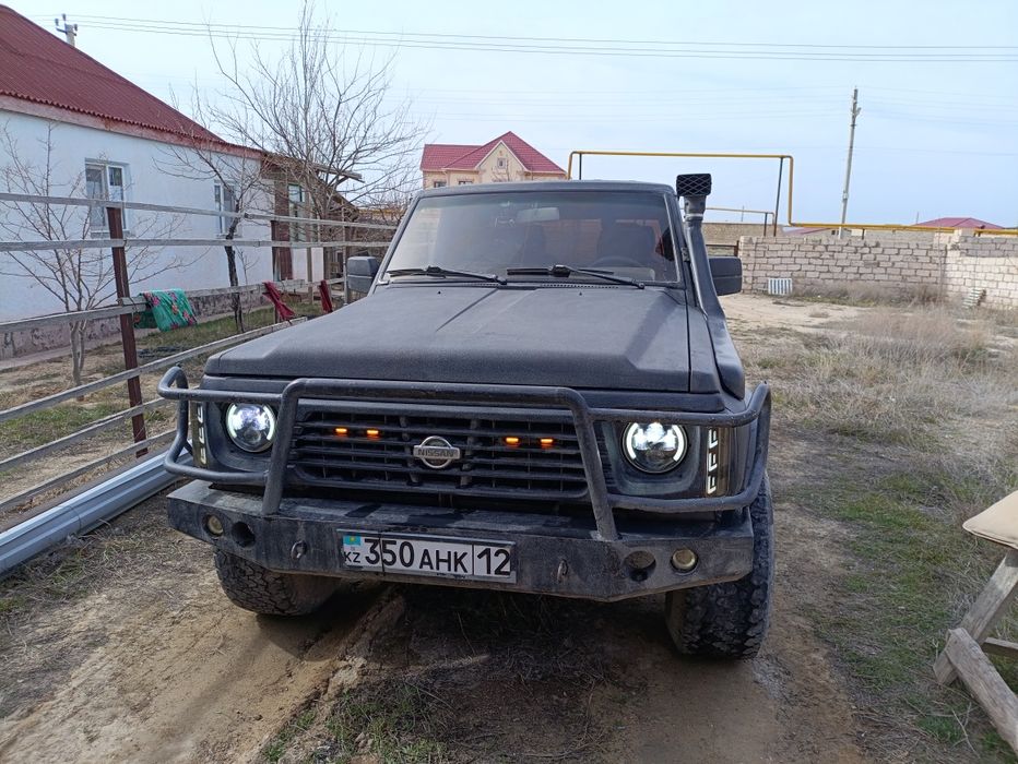 Ниссан Патрол 1993 год