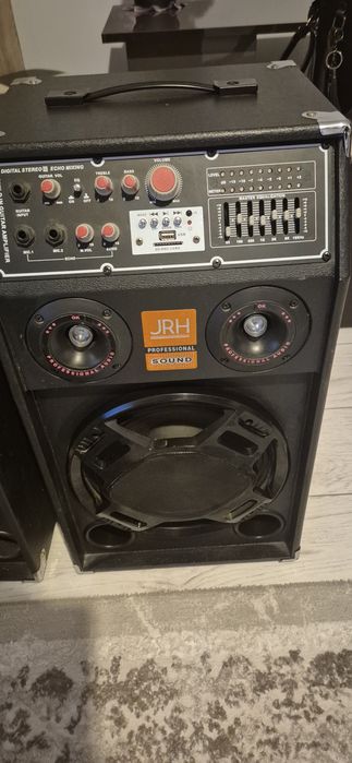 Boxe cu conectare Bluetooth