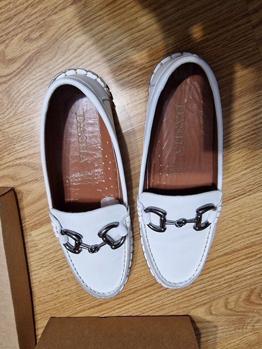Pantofi de dama din piele