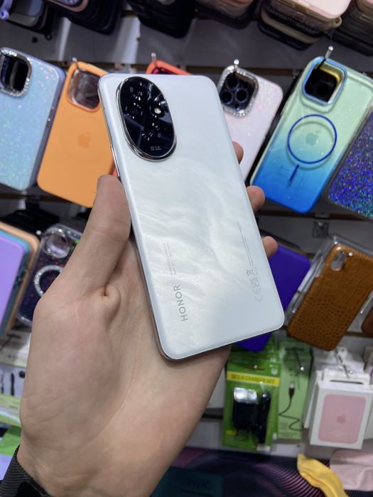 Honor 200 8/256 ideal