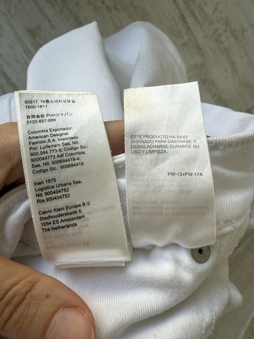 Бели  оригинални дамски дънки Calvin Klein